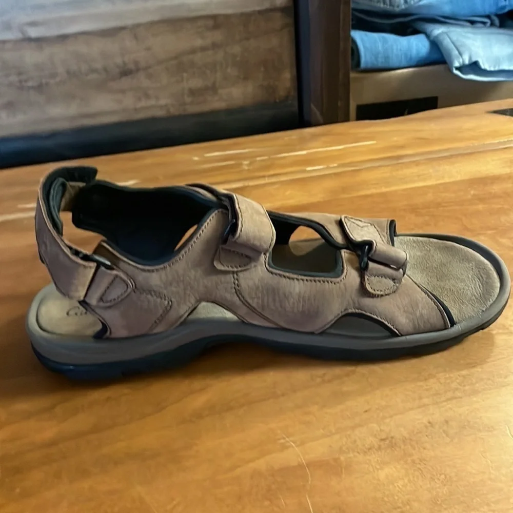 CABELA’S Sandals Size 14